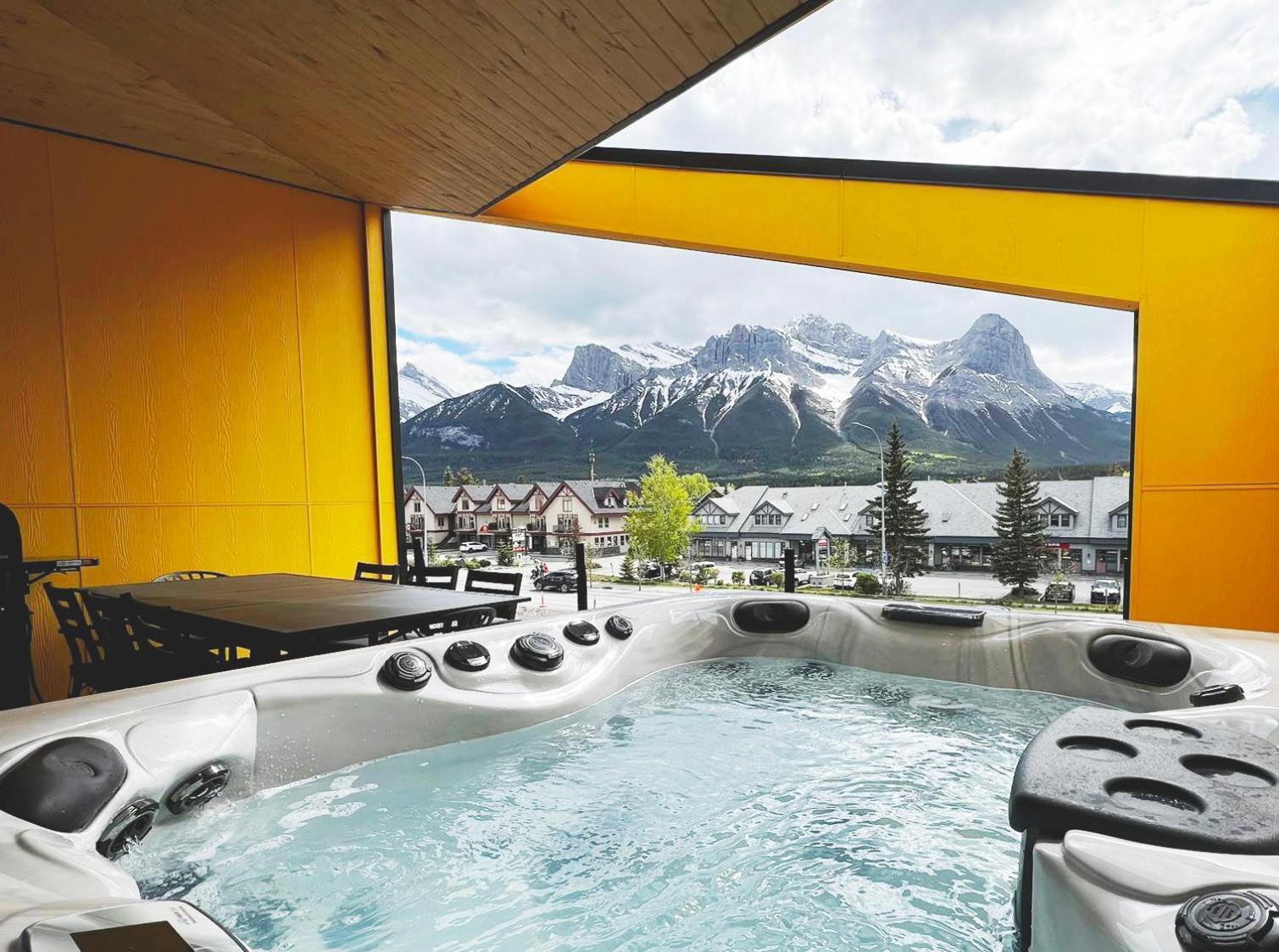 Raven'S Peak 105 - Ultra Luxe Mountain Retreat Villa Canmore Eksteriør bilde